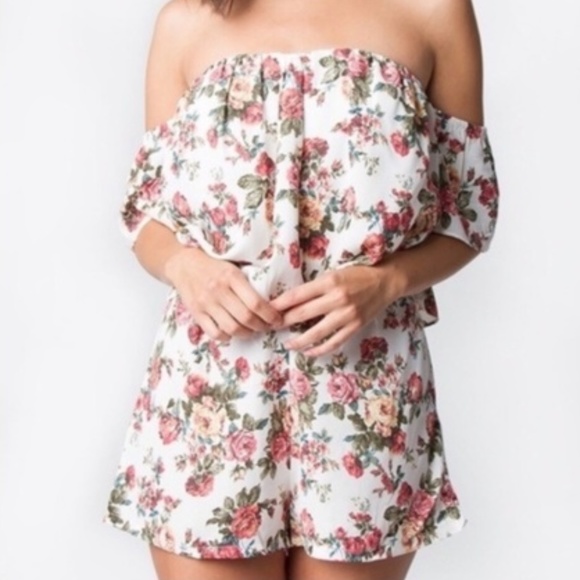 Gwenevere Floral Romance Romper - Picture 4 of 5